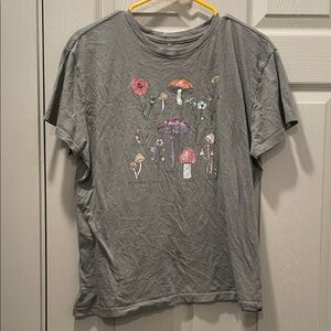 Doe Mushroom Graphic Tee in Earthy Tone